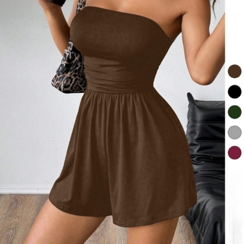 FEATURES BOLD STRAPLESS STATEMENT - Turn heads with this sleek strapless jumpsuit, designed to highlight your neck and s