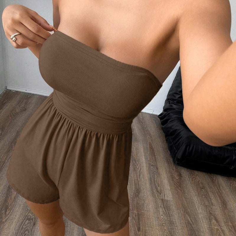 CURVE-LOVING CONFIDENCE , BODYCON MAGIC - This figure-hugging silhouette accentuates every curve, blending sexy with chi